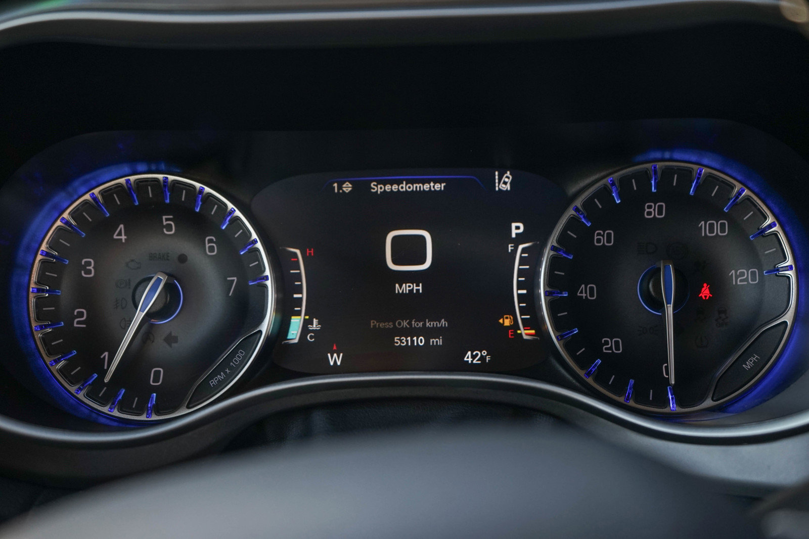 Used 2024 Chrysler Pacifica Touring-L image 11