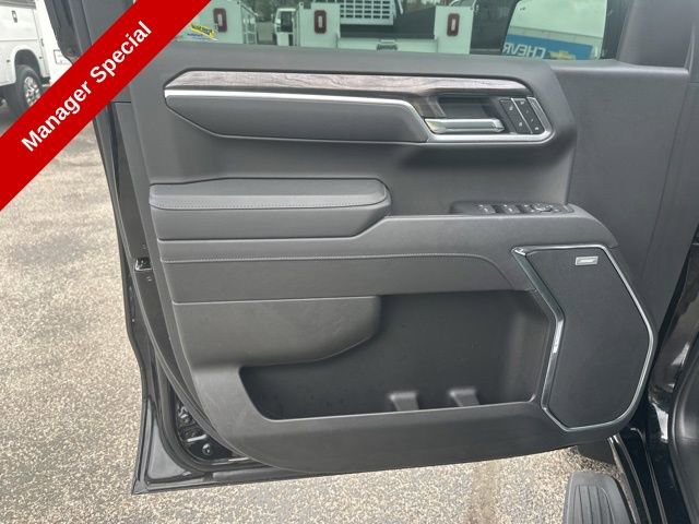Used 2026 Chevrolet Silverado 1500 LTZ AWD/4WD image 11