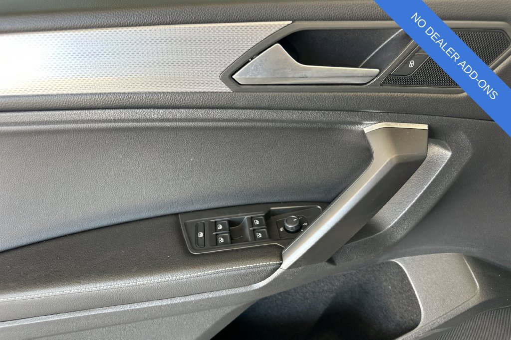 Used 2022 Volkswagen Tiguan S FWD image 11