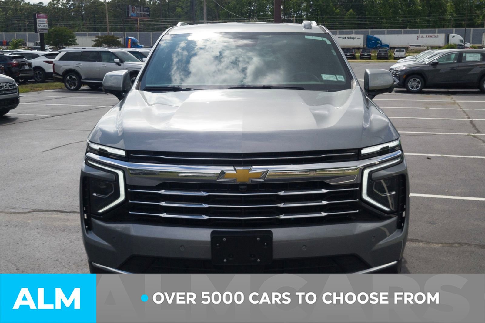 Used 2025 Chevrolet Tahoe LT AWD/4WD image 3