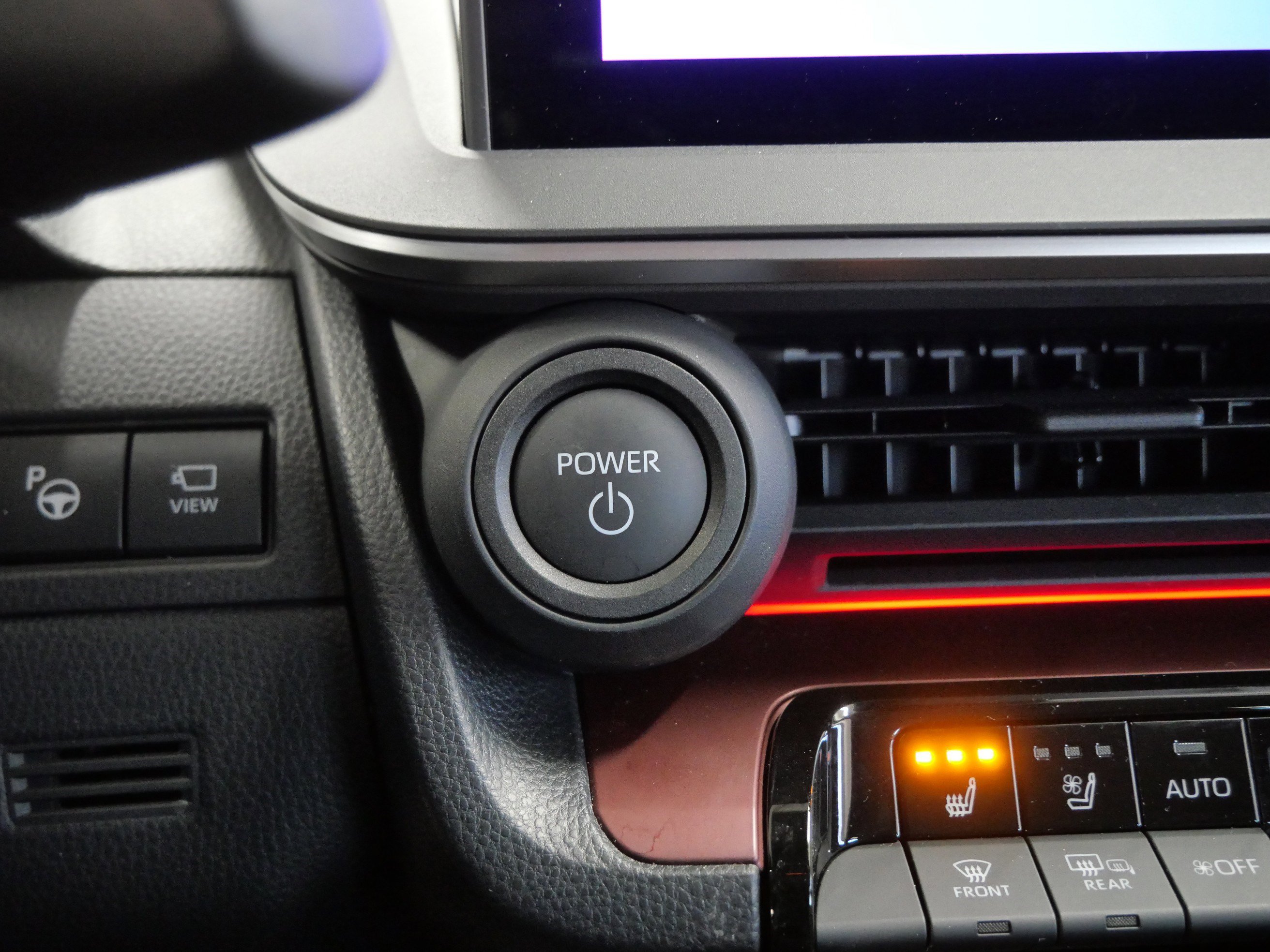 Used 2024 Toyota Prius Prime Premium image 30