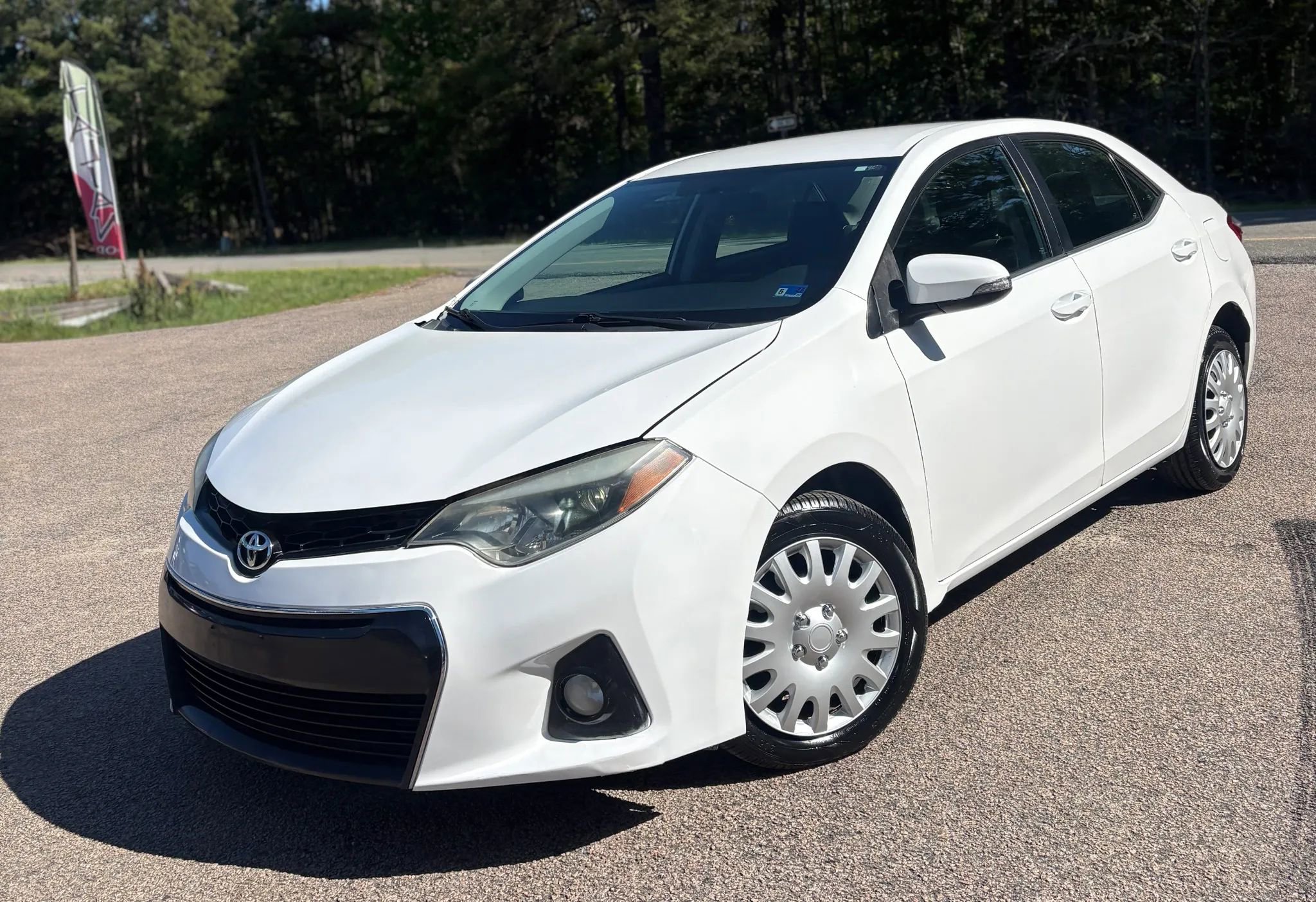 Used 2015 Toyota Corolla S FWD image 2
