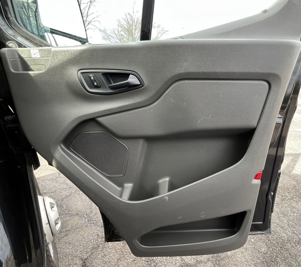 Used 2021 Ford Transit 350 XLT image 30