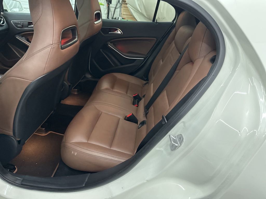 Used 2017 Mercedes-Benz GLA 250 image 24