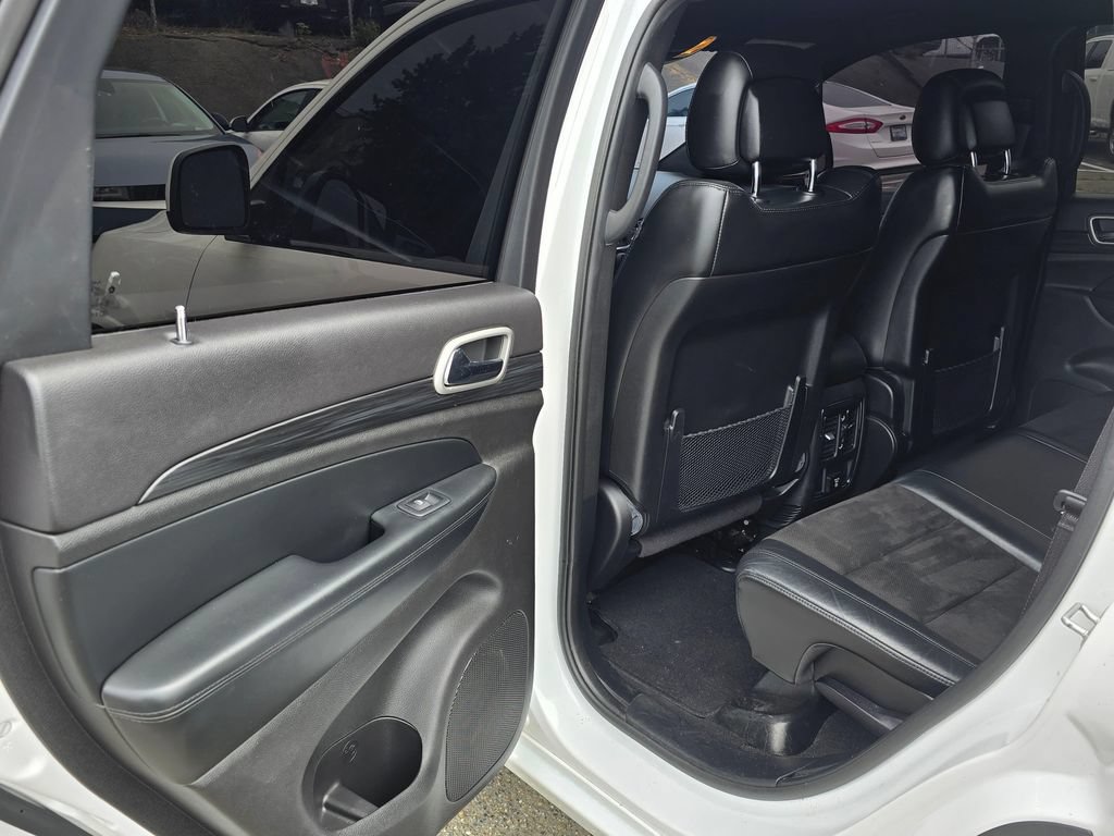 Used 2021 Jeep Grand Cherokee Laredo X AWD/4WD image 14