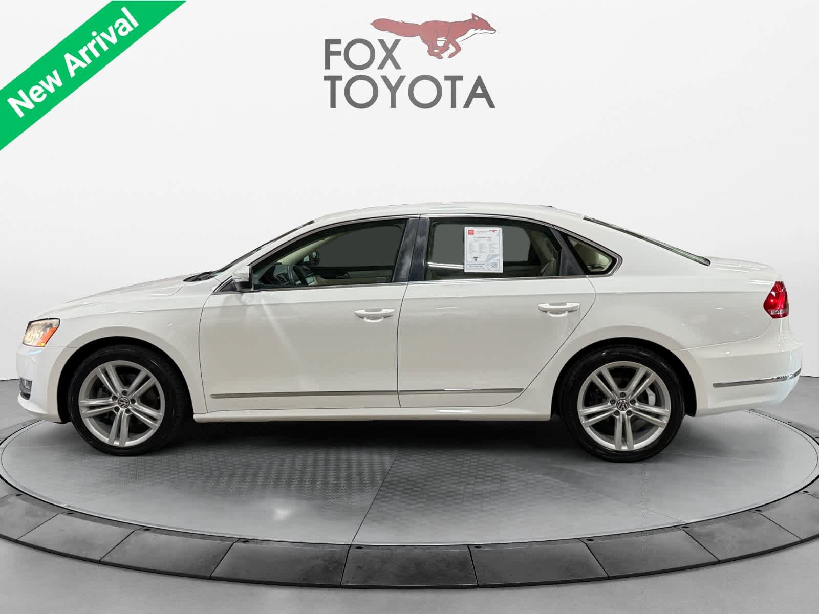 Used 2013 Volkswagen Passat TDI SE FWD image 3