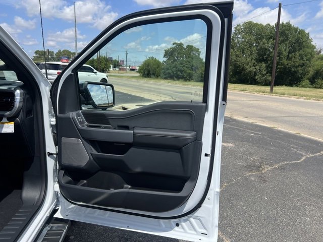 New 2025 Ford F150 Lariat w/ Equipment Group 501A Mid image 16