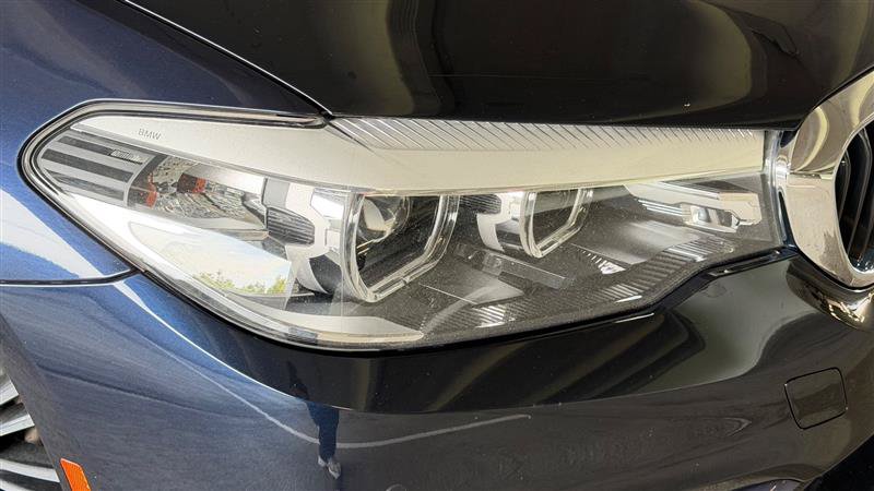 Used 2018 BMW 530i xDrive AWD/4WD image 9