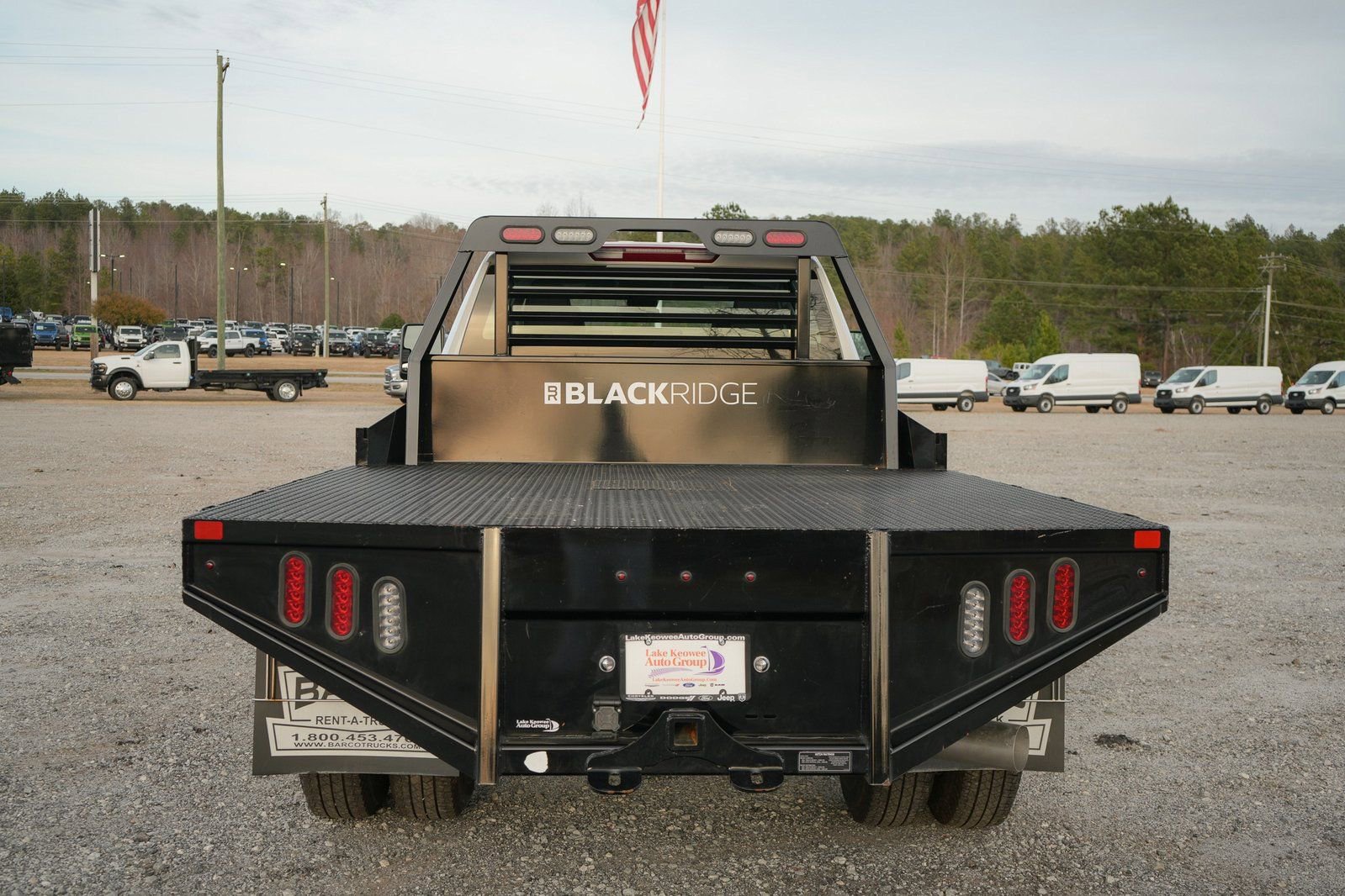 Used 2025 Chevrolet Silverado 3500 W/T image 8