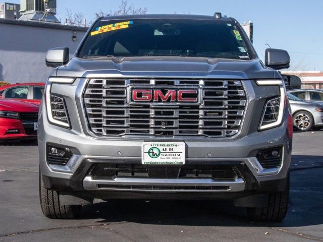 Used 2025 GMC Yukon XL Denali image 2