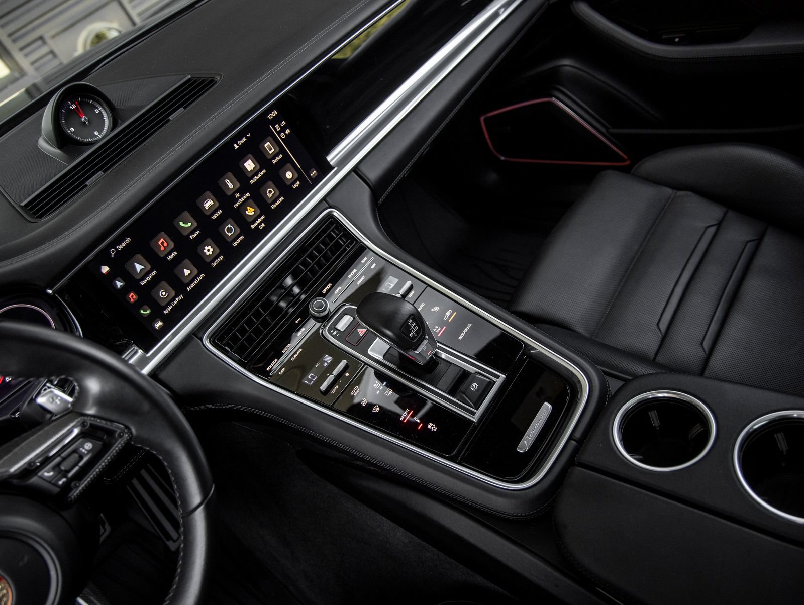 Certified 2023 Porsche Panamera 4S AWD/4WD image 32
