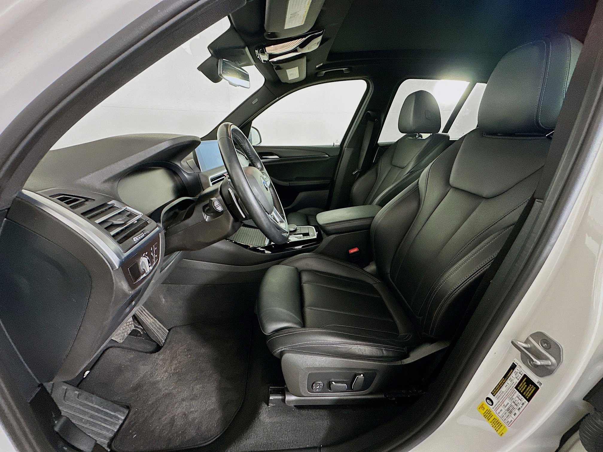 Used 2024 BMW X3 sDrive30i image 13