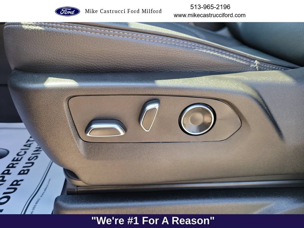 Used 2024 GMC Yukon Denali AWD/4WD image 23