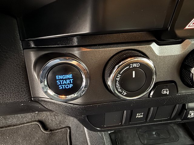 Used 2023 Toyota Tacoma TRD Off-Road image 14