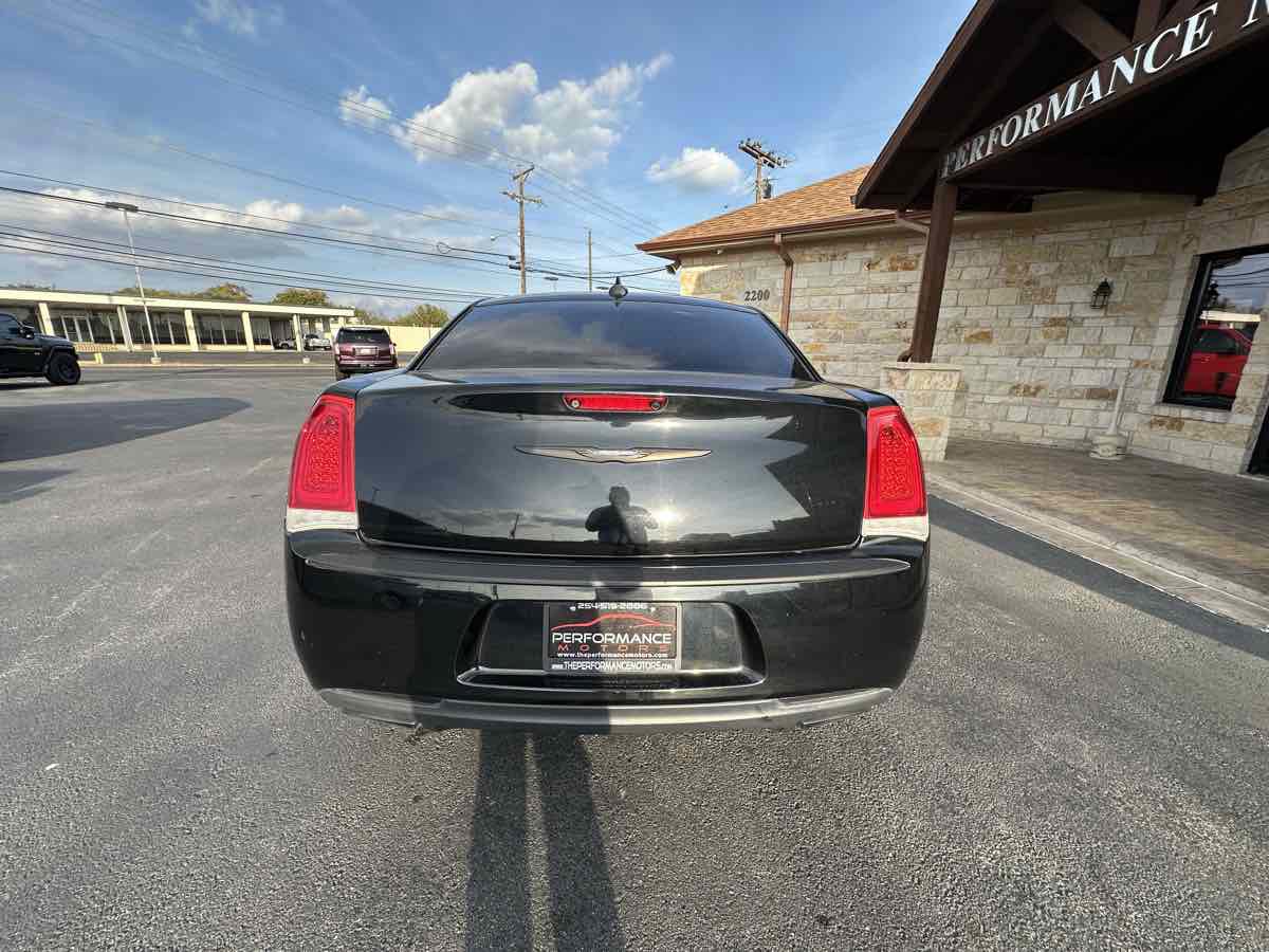 Used 2017 Chrysler 300 Limited w/ Value Package image 3