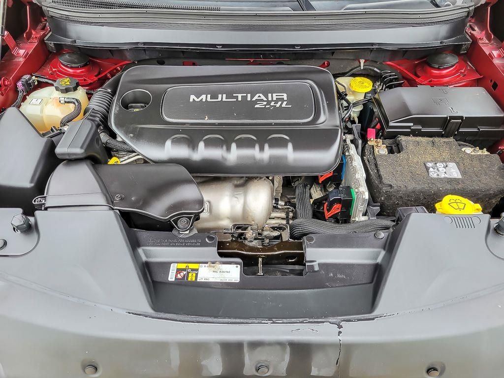 Used 2016 Jeep Cherokee Sport image 22