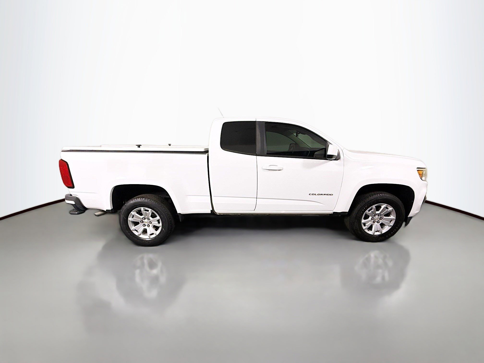 Used 2022 Chevrolet Colorado LT w/ Fleet Safety Package image 11