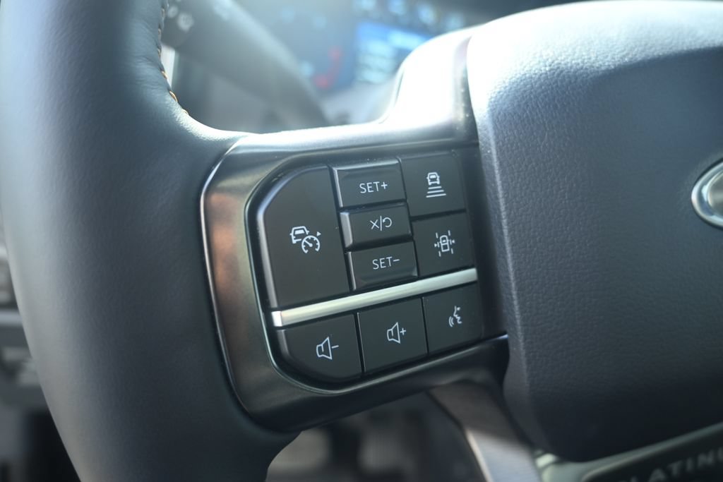 Used 2024 Ford F250 Platinum AWD/4WD image 23