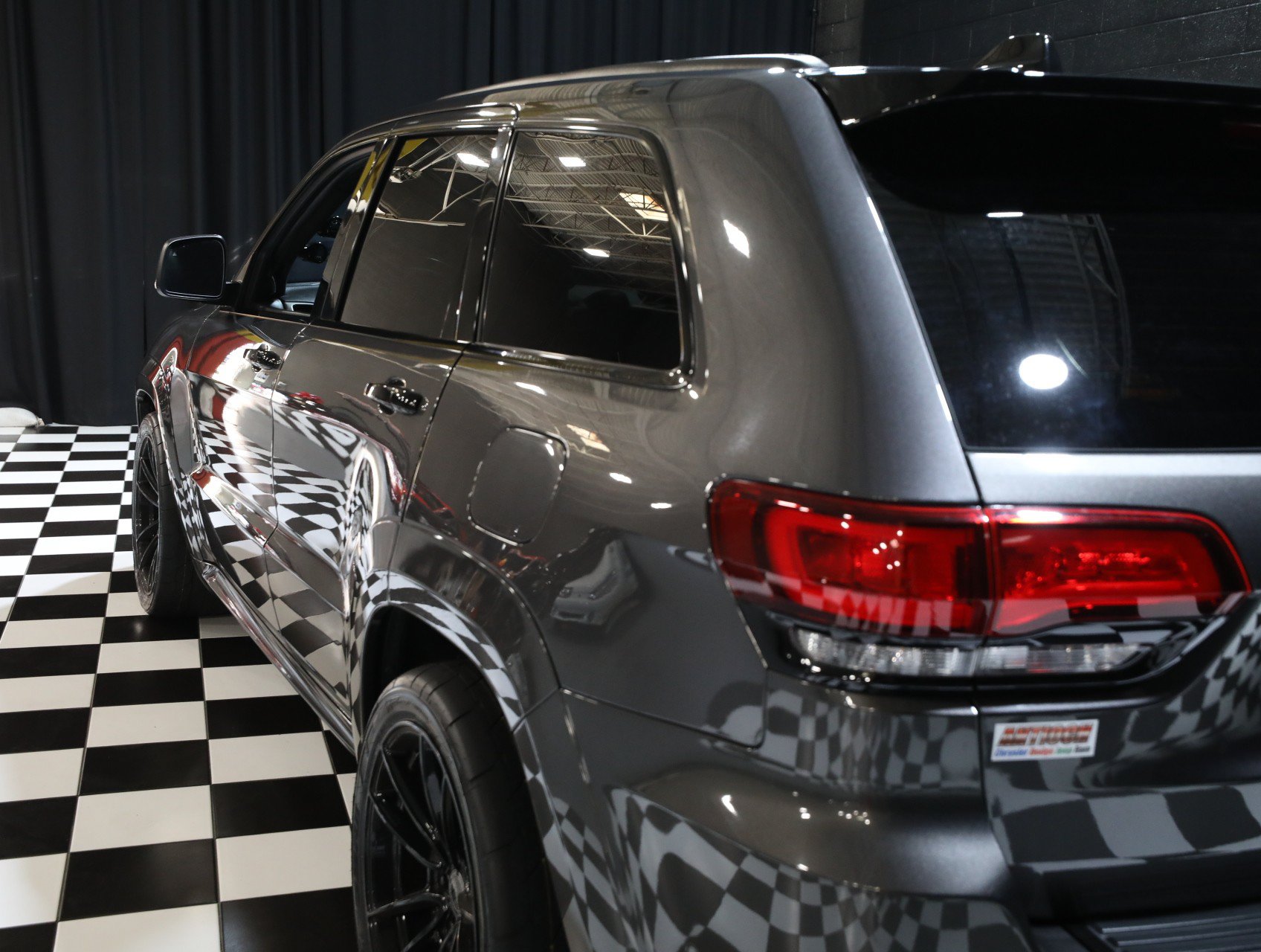 Used 2019 Jeep Grand Cherokee SRT AWD/4WD image 26