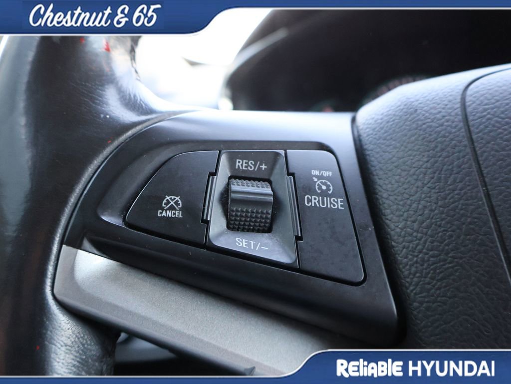 Used 2022 Chevrolet Trax LT w/ Driver Confidence Package image 26