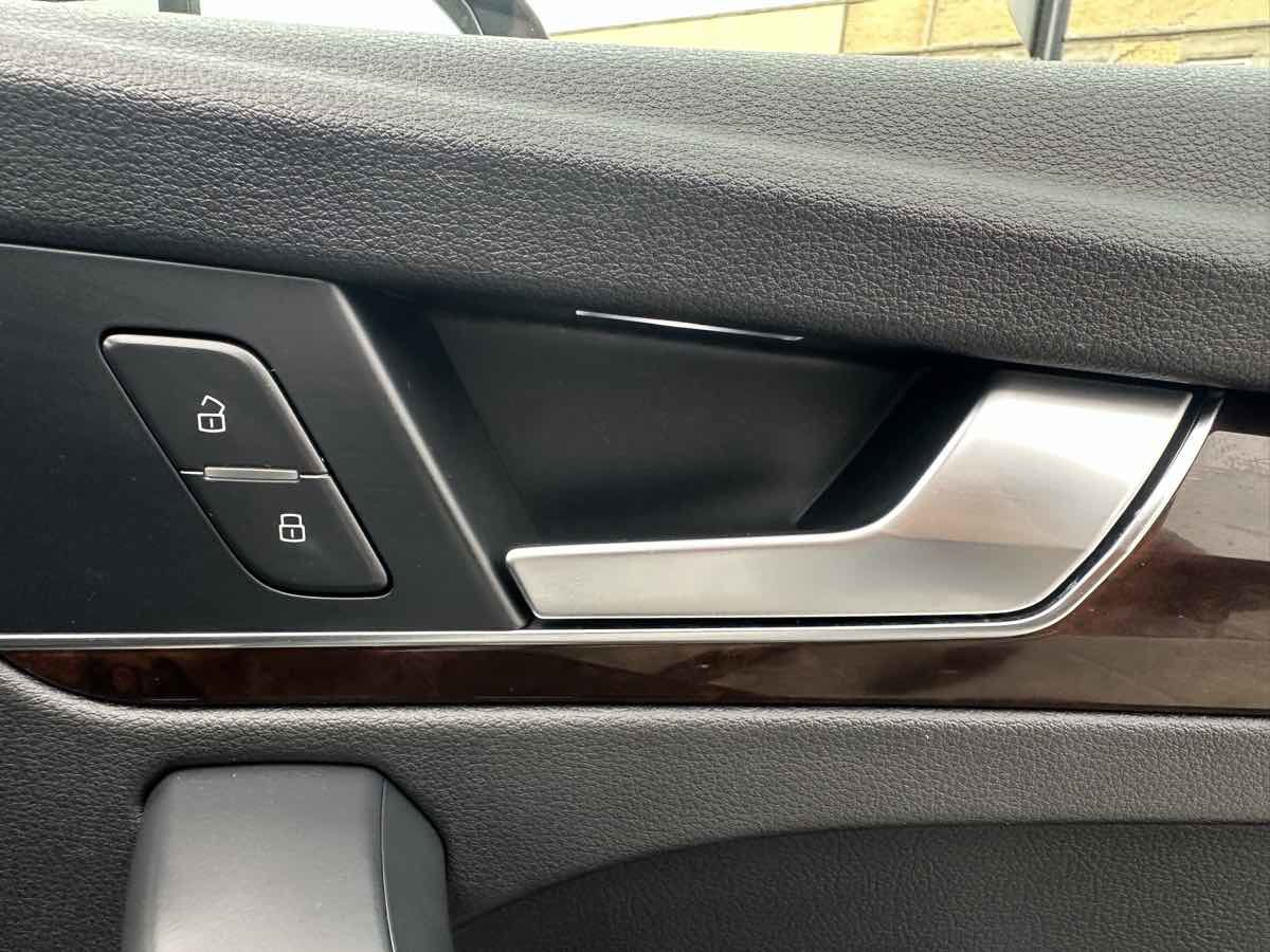 Used 2020 Audi Q5 2.0T Premium w/ Convenience Package AWD/4WD image 35