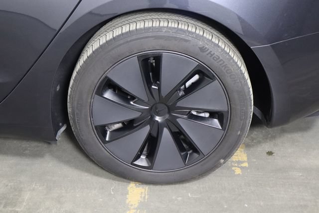 Used 2025 Tesla Model 3 Long Range RWD image 43
