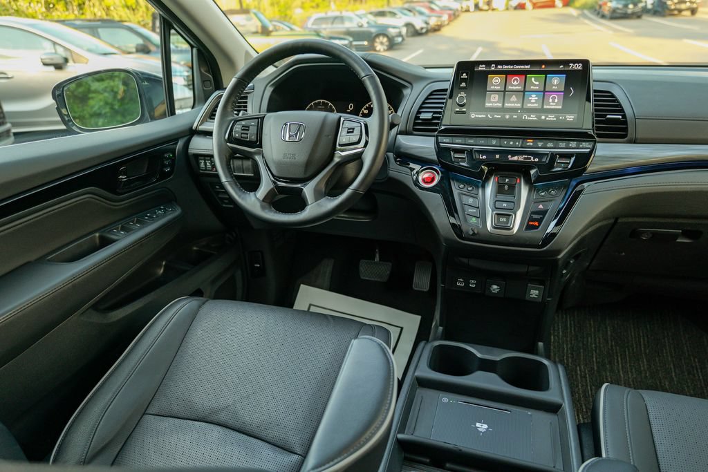 Used 2025 Honda Odyssey Elite image 40