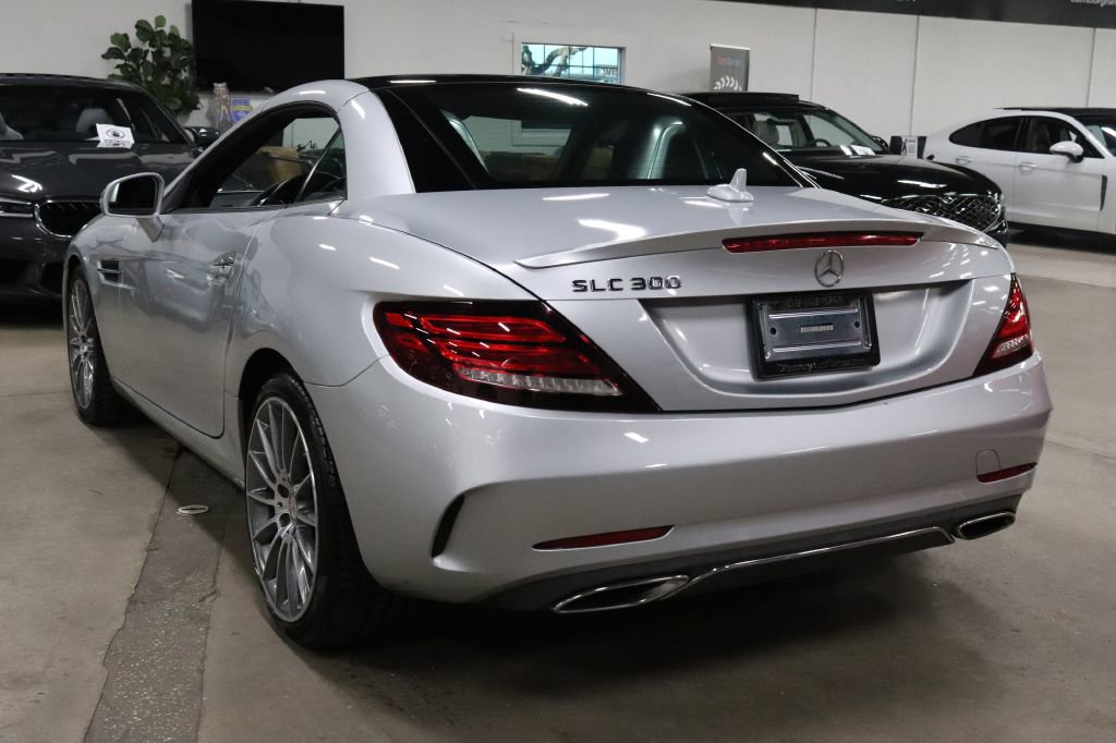 Used 2017 Mercedes-Benz SLC 300 image 5