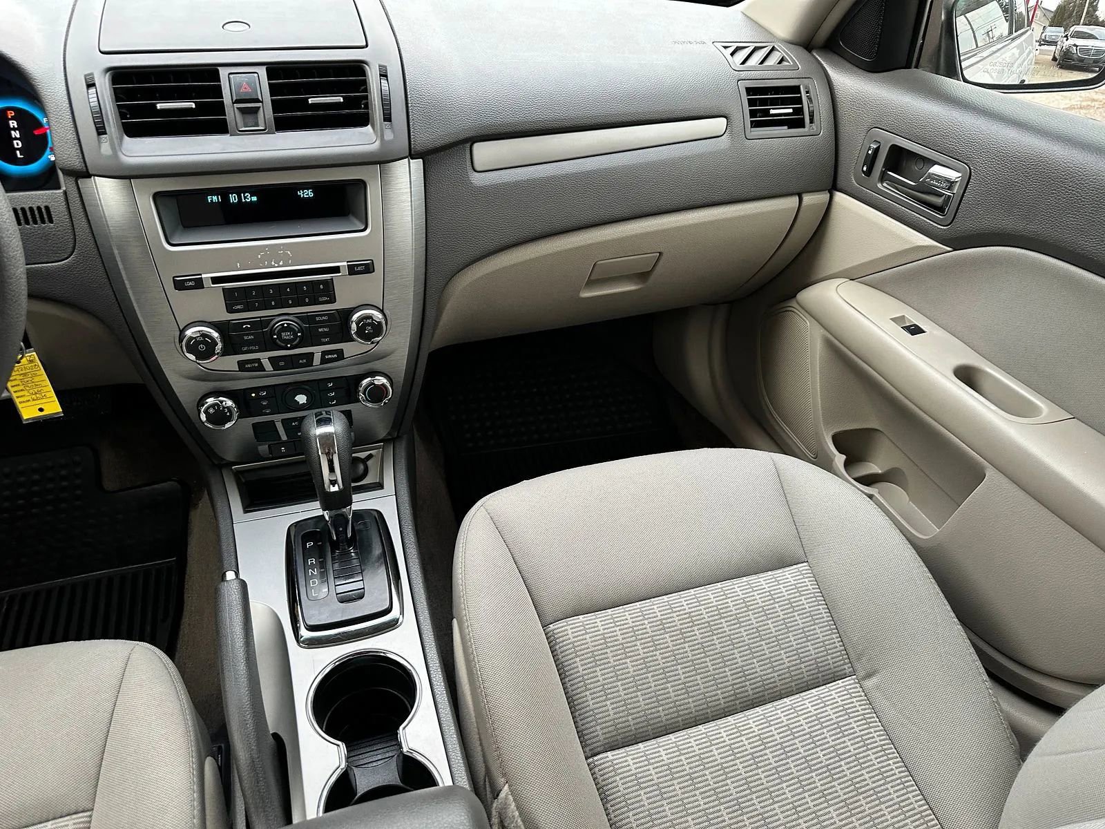 Used 2010 Ford Fusion SE FWD image 13