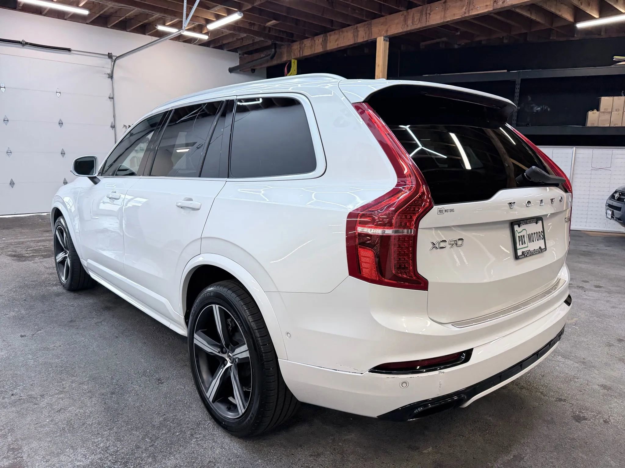 Used 2019 Volvo XC90 T5 R-Design w/ Advanced Package image 6