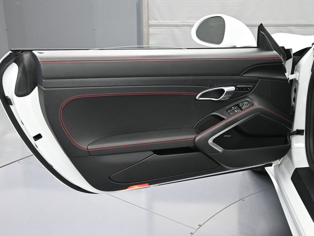 Certified 2019 Porsche 911 Targa 4 GTS image 16