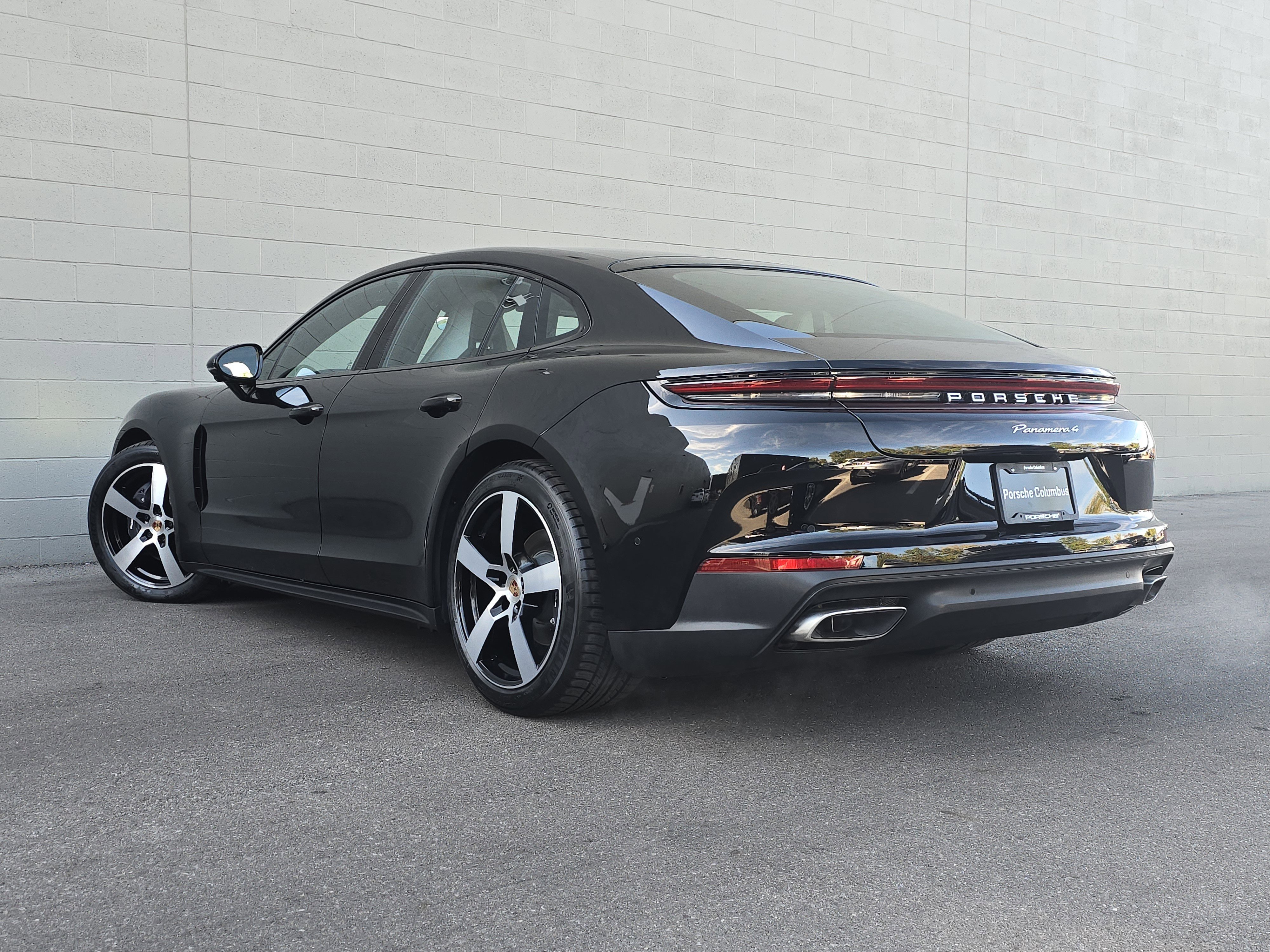 New 2026 Porsche Panamera 4 image 3