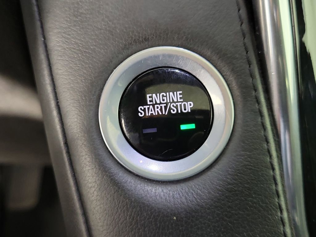 Used 2018 Cadillac Escalade Platinum RWD image 29