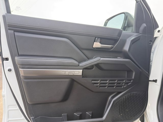 Used 2025 Toyota Tacoma TRD Off-Road image 20