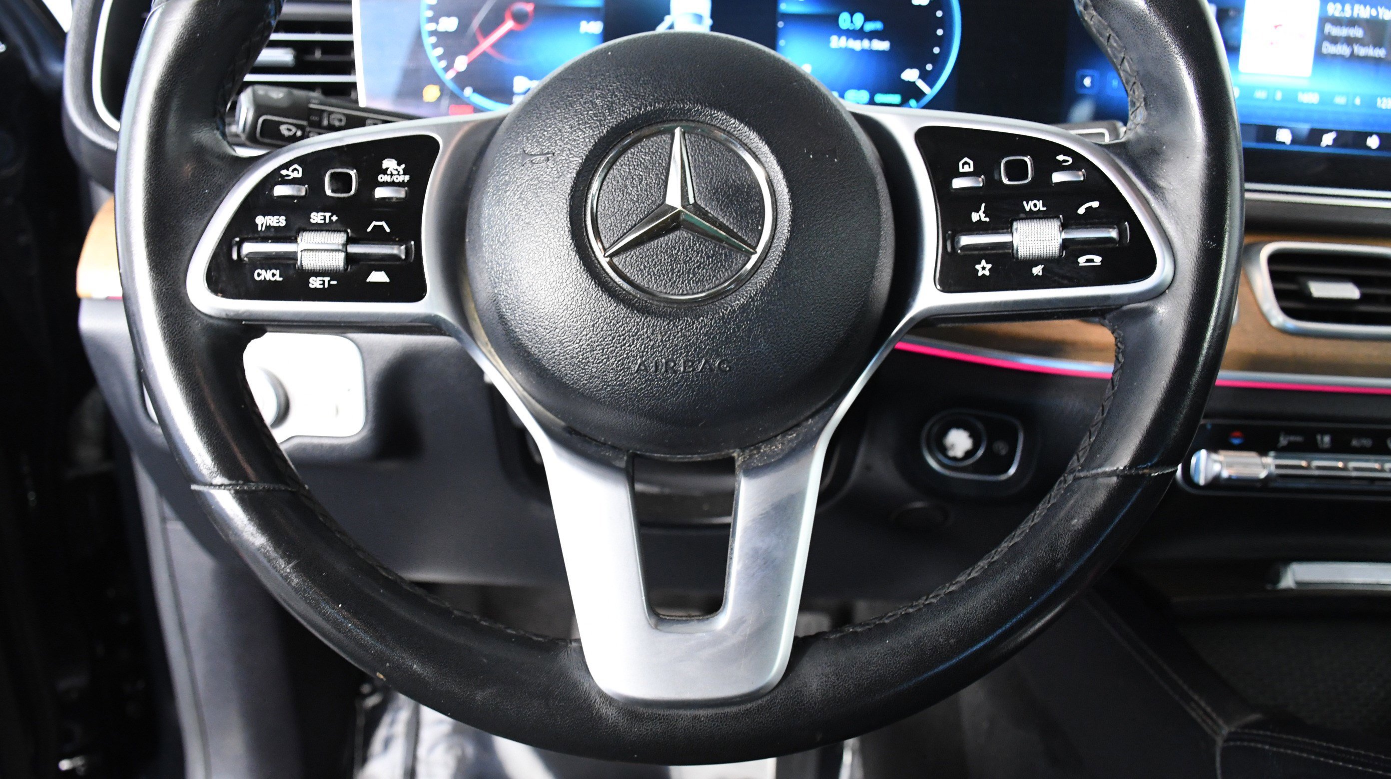 Used 2020 Mercedes-Benz GLE 450 4MATIC image 10