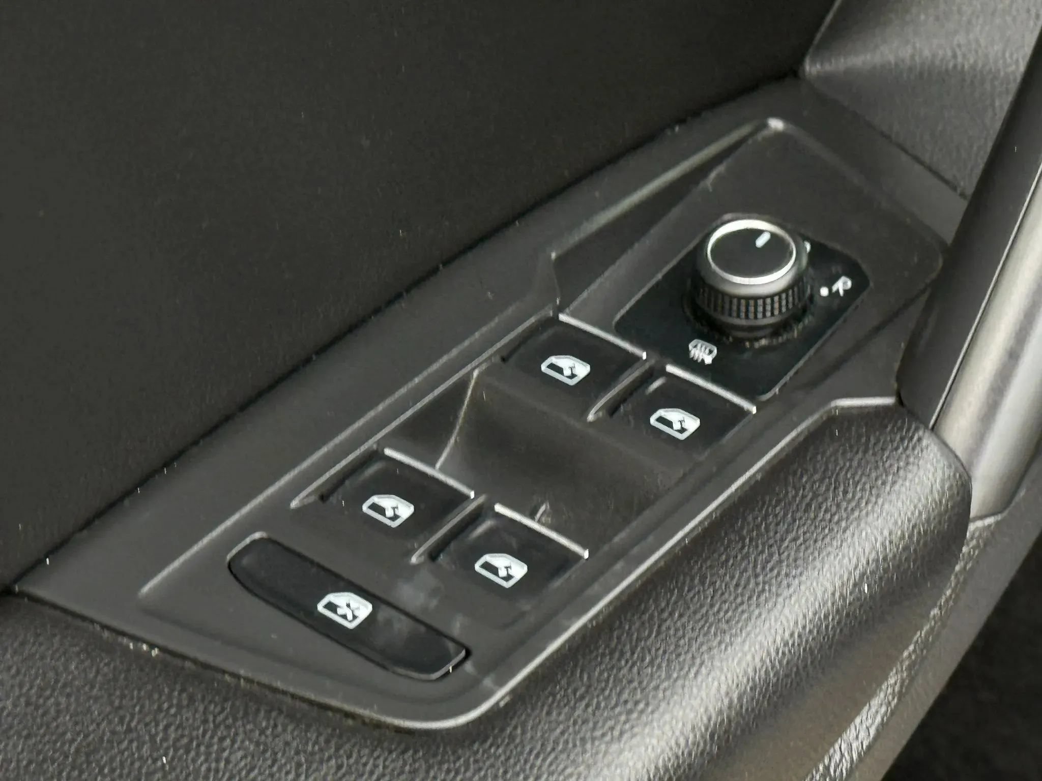 Used 2021 Volkswagen Tiguan S AWD/4WD image 22