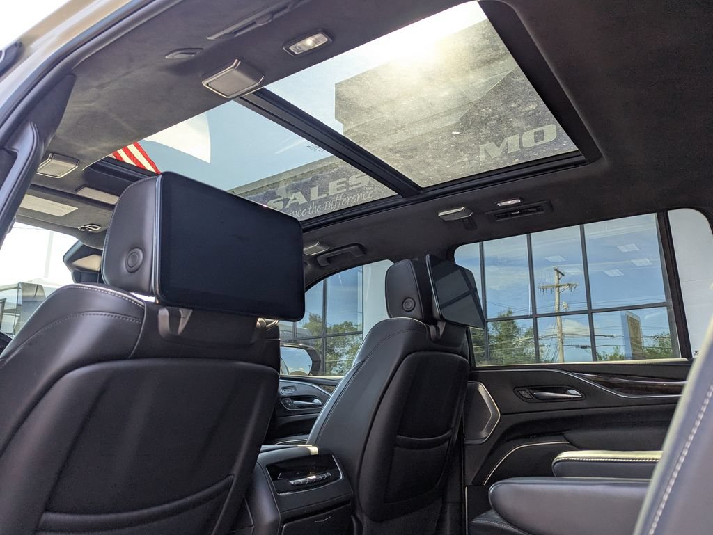 Used 2022 Cadillac Escalade ESV Sport Platinum AWD/4WD image 48
