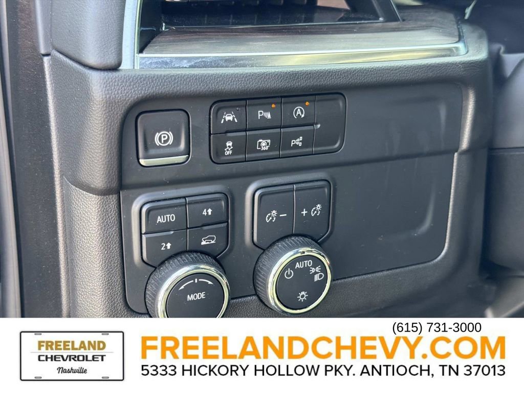 Used 2025 Chevrolet Suburban LS image 27