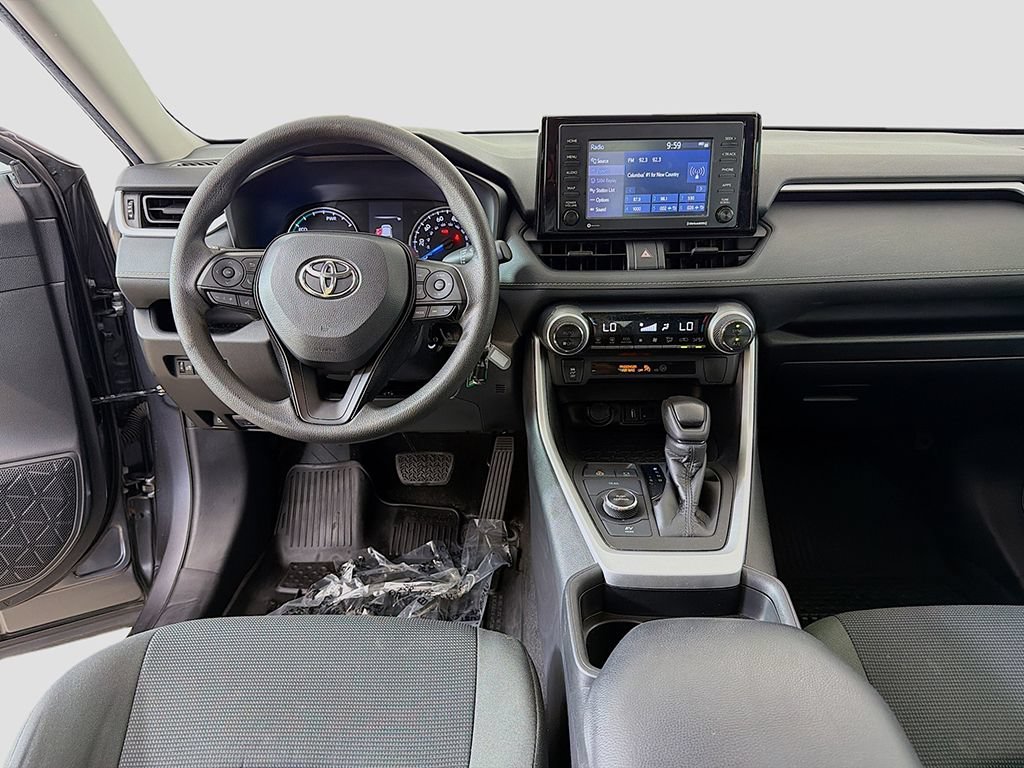 Used 2021 Toyota RAV4 LE AWD/4WD image 22