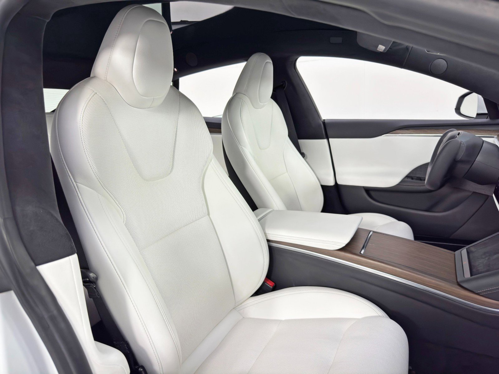 Used 2022 Tesla Model S image 41
