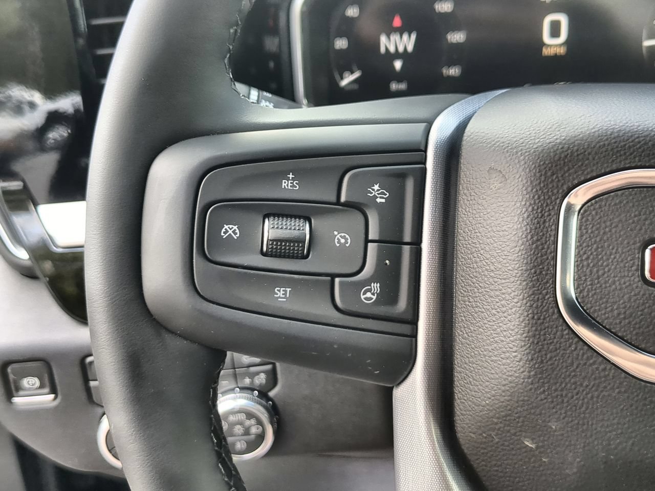 New 2026 GMC Sierra 2500 SLE w/ SLE Value Package; AWD/4WD image 34