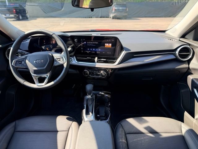 Used 2024 Chevrolet Trax ACTIV w/ Sunroof Package FWD image 21