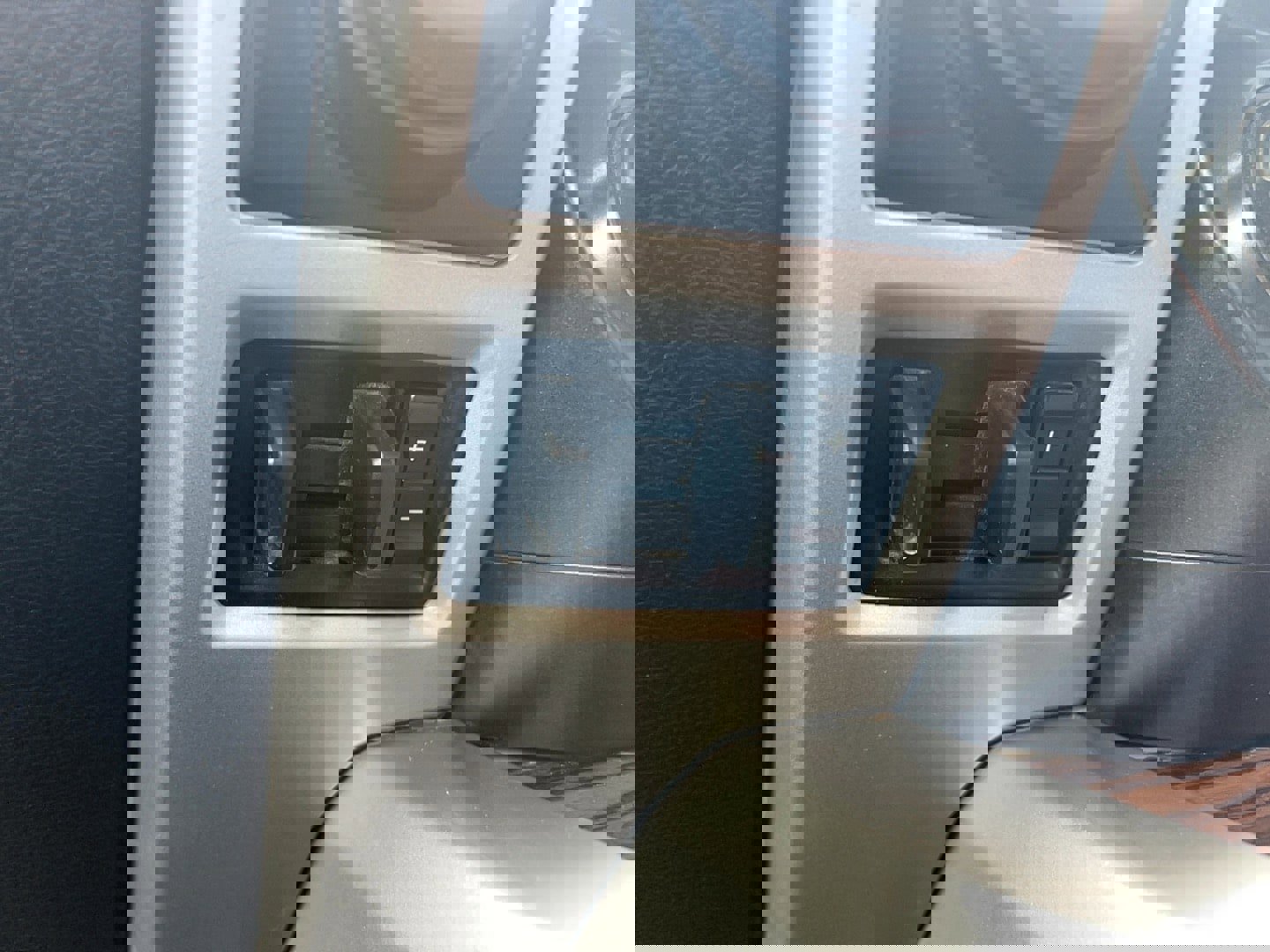 Used 2016 Ford F150 Lariat w/ Equipment Group 501A Mid image 23