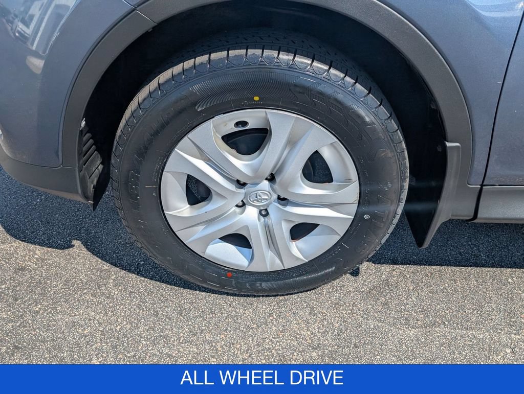 Used 2013 Toyota RAV4 LE AWD/4WD image 10