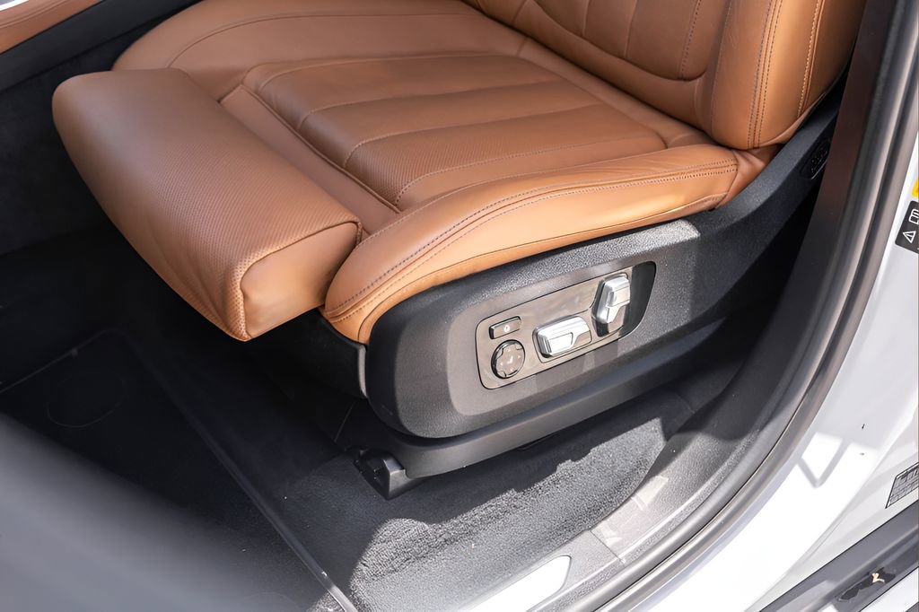 Used 2019 BMW X5 xDrive40i AWD/4WD image 8