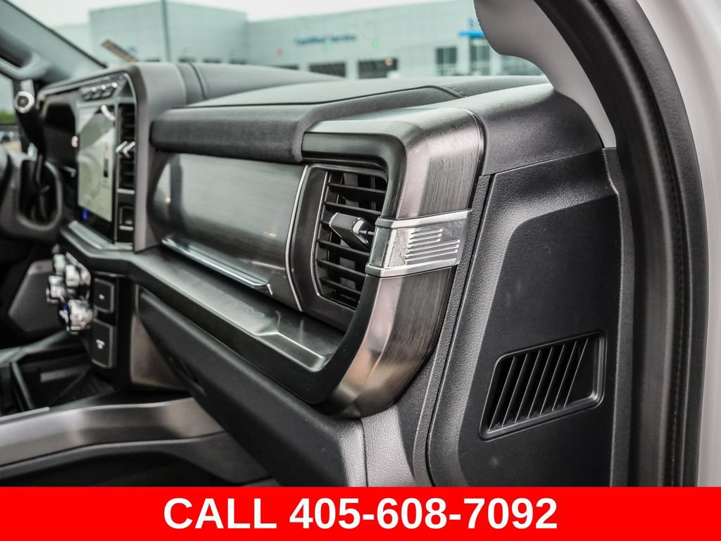 Used 2023 Ford F550 4x4 Crew Cab Super Duty image 29