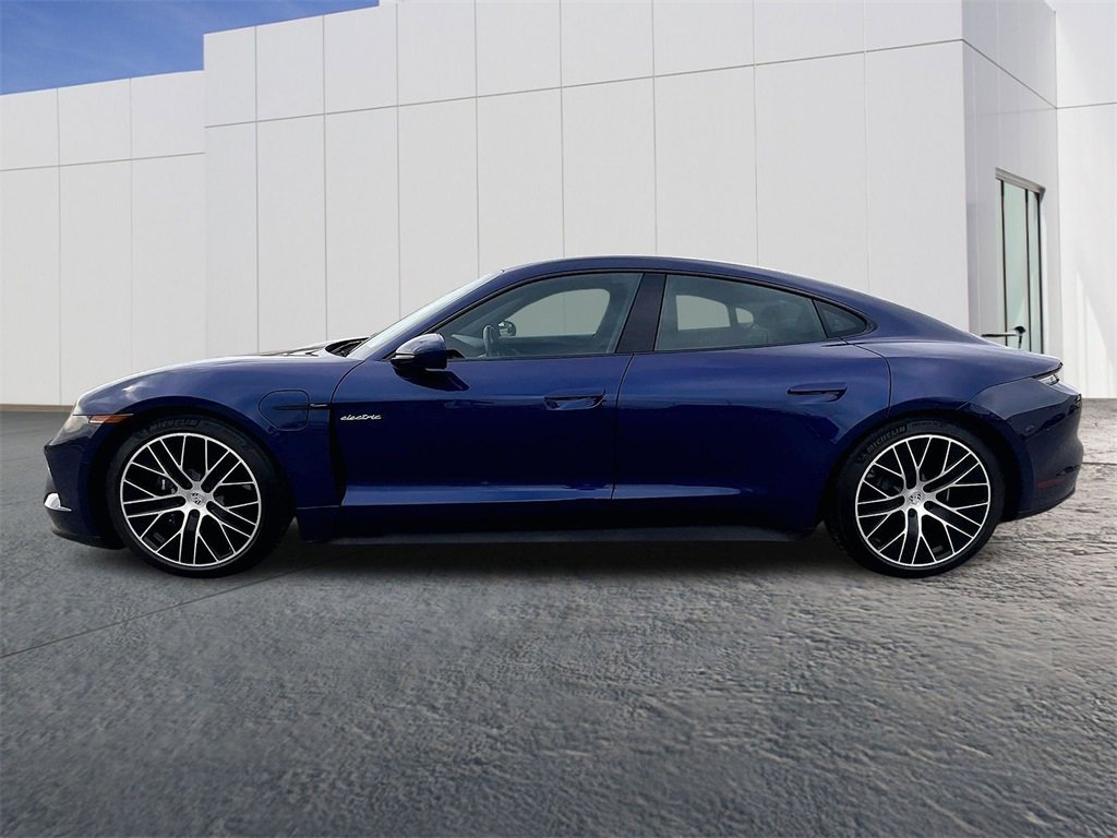 Used 2025 Porsche Taycan image 2