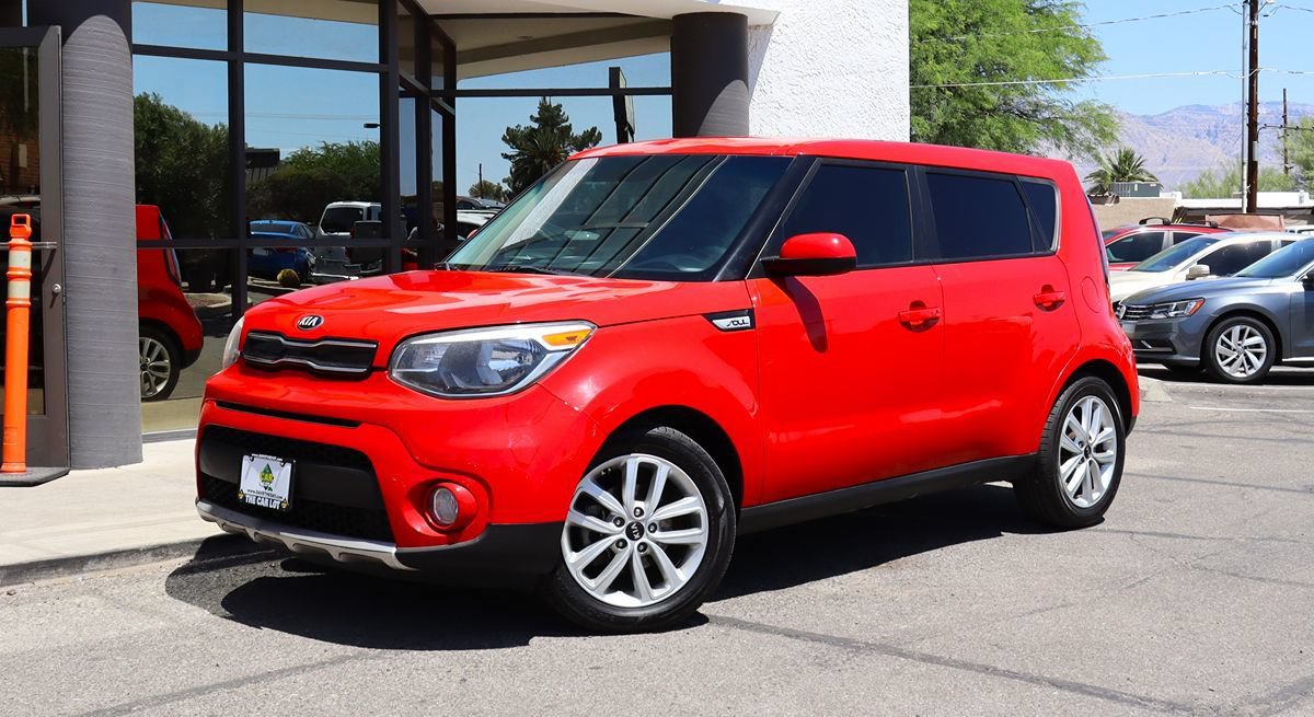 Used 2018 Kia Soul + FWD image 2