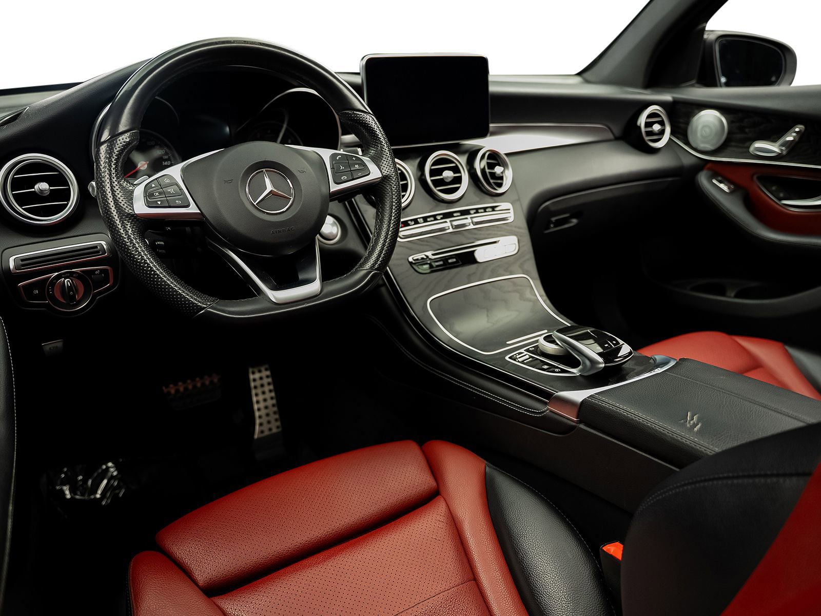 Used 2018 Mercedes-Benz GLC 300 4MATIC Coupe image 43