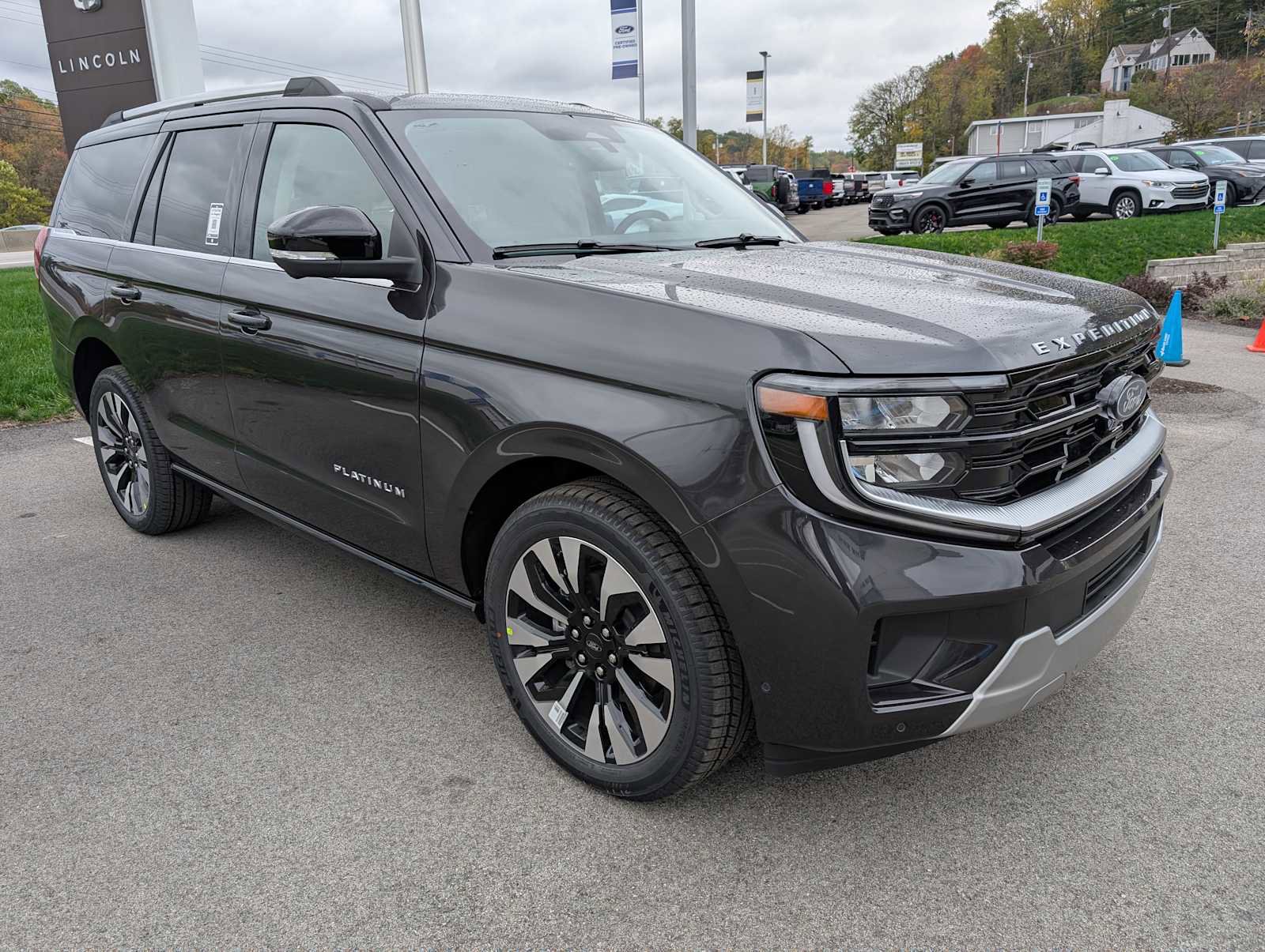 New 2025 Ford Expedition Platinum w/ Driver's Package image 6